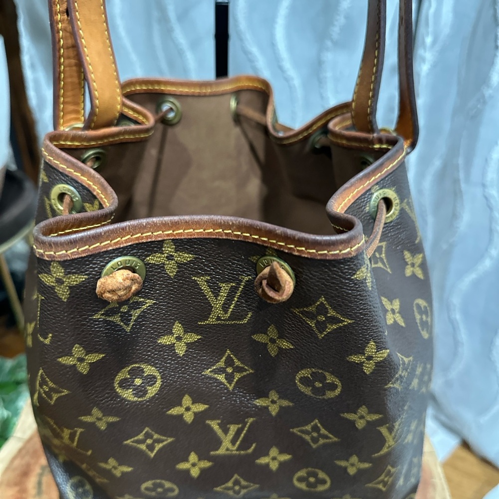 Louis Vuitton LV Petit Noé Monogram Bucket Bag Vintage w Dust Bag France - Picture 17 of 17